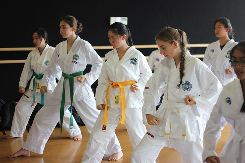 Girls learning Taekwon-Do at Dio club